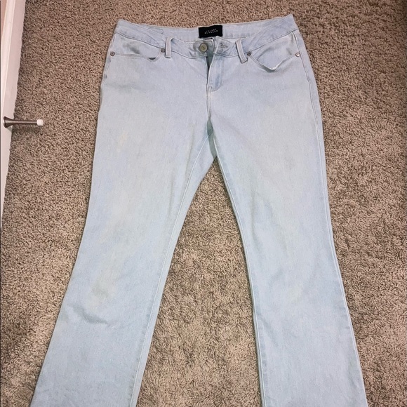 🔶Bundle 3 for 25🔶 Preowned light blue jeans - Picture 1 of 7